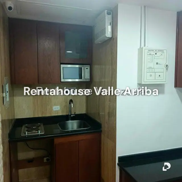 Oficina en Los Palos Grandes, Caracas – 18
