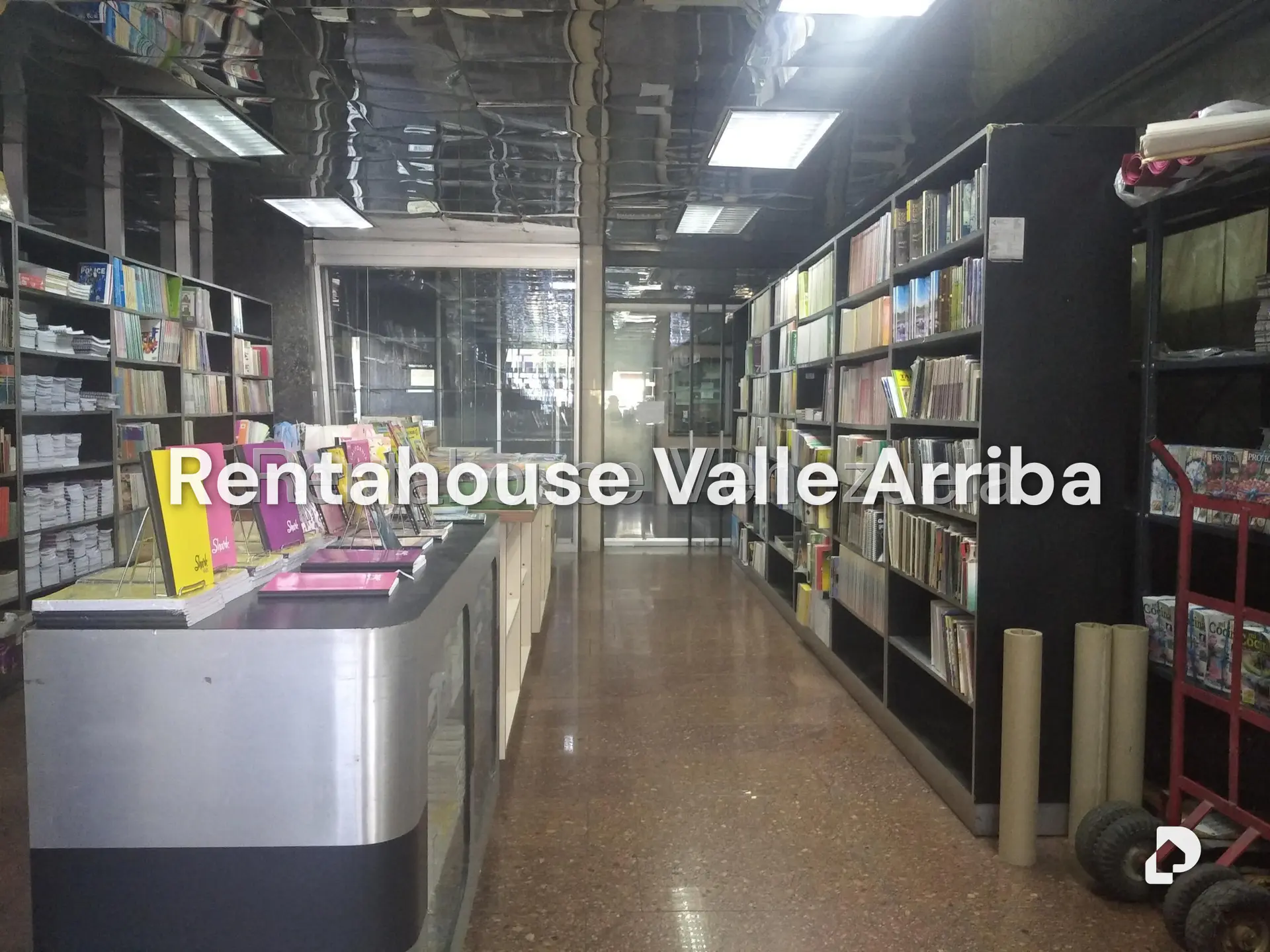 Local comercial en San Martín, Caracas – 13