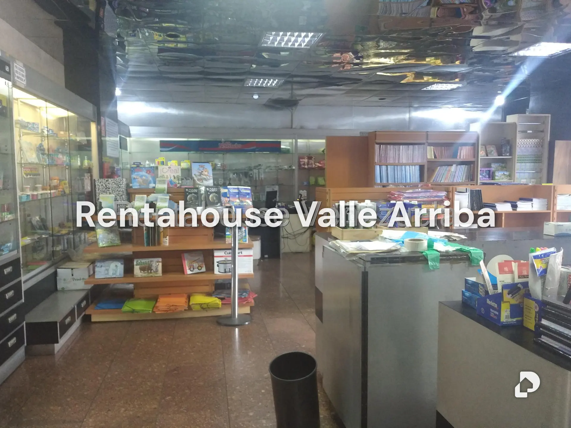 Local comercial en San Martín, Caracas – 19
