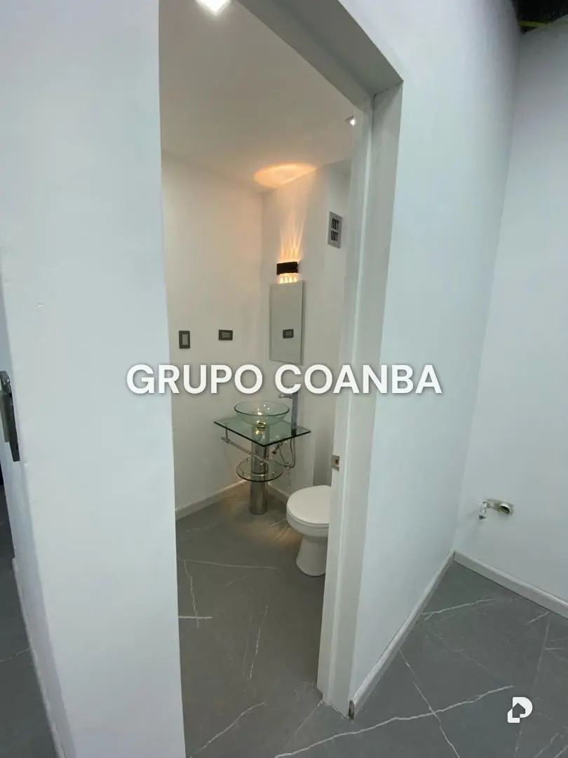 Oficina en Las Mercedes, Caracas – 5