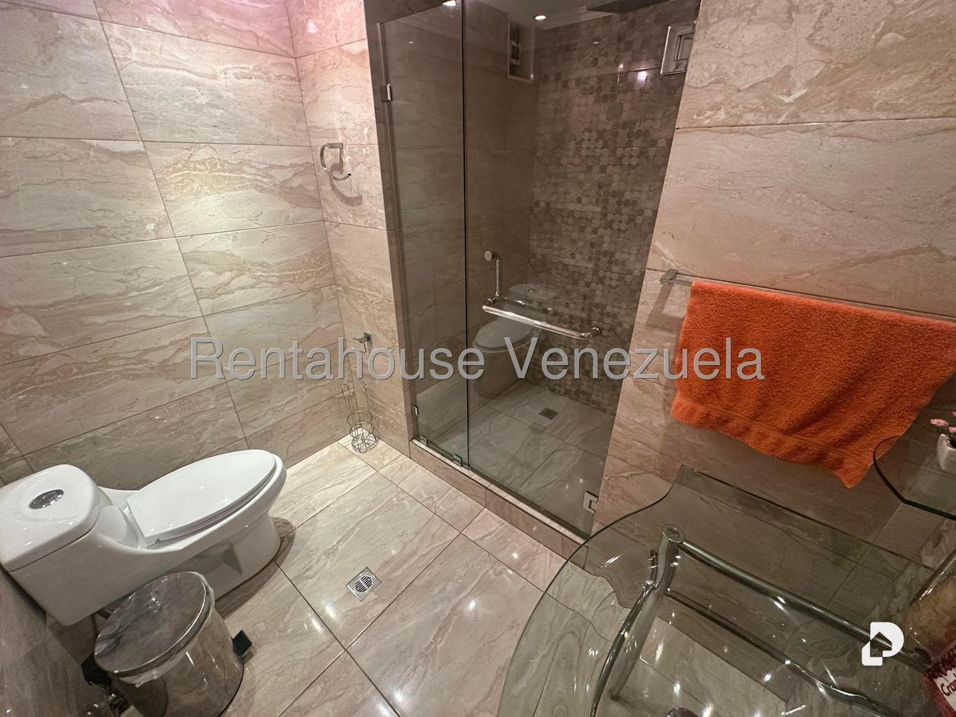 Casa en La Lagunita Country Club, Caracas – 9