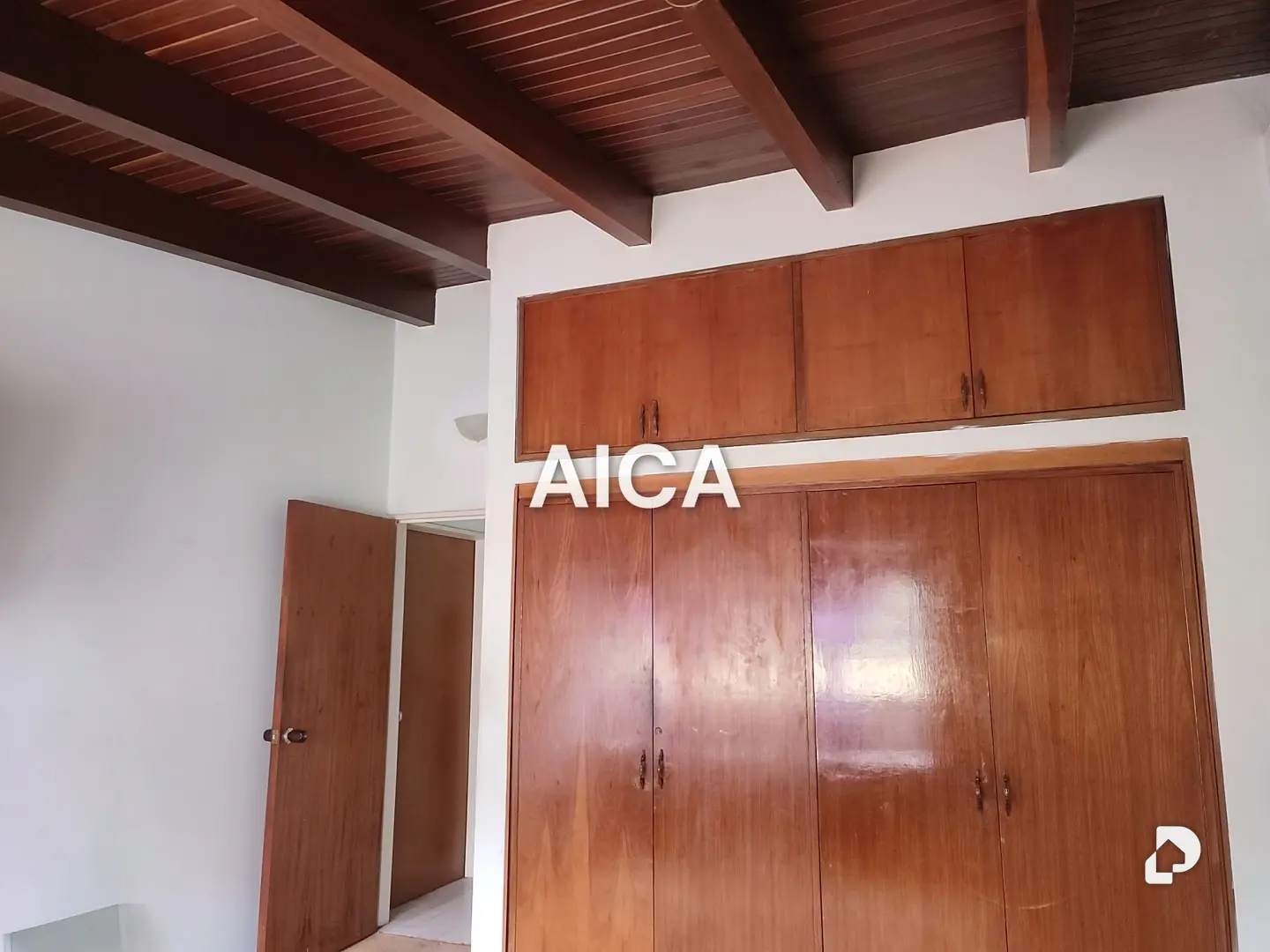 House in Colinas de Bello Monte, Caracas – 27