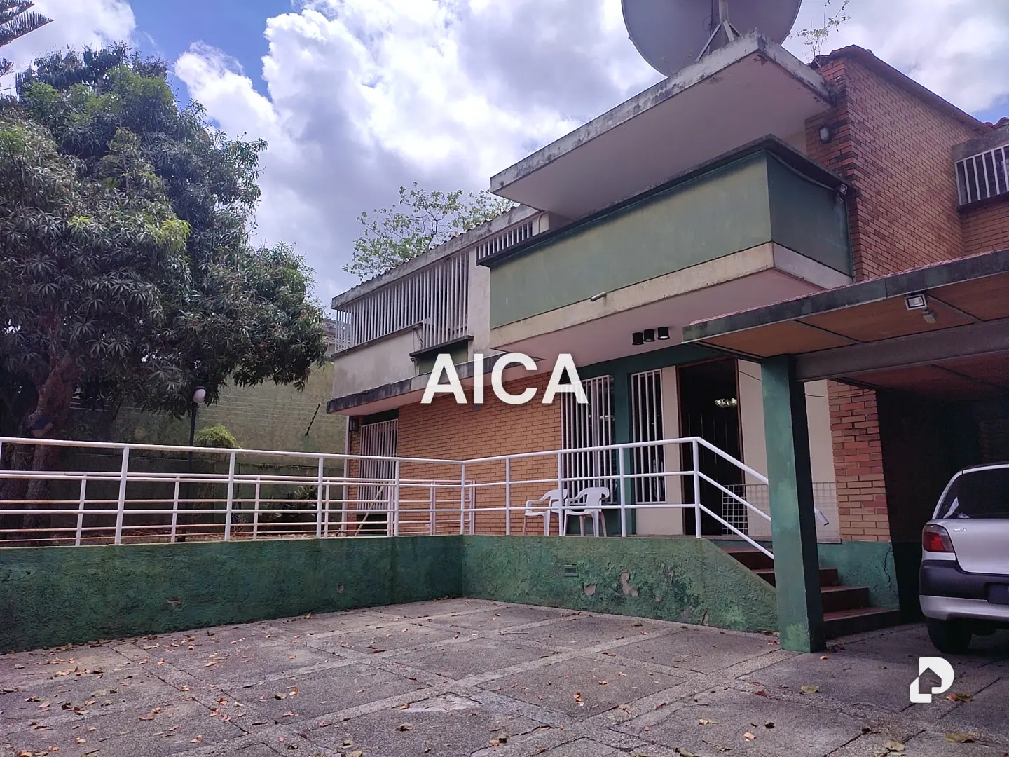 House in Colinas de Bello Monte, Caracas – 1