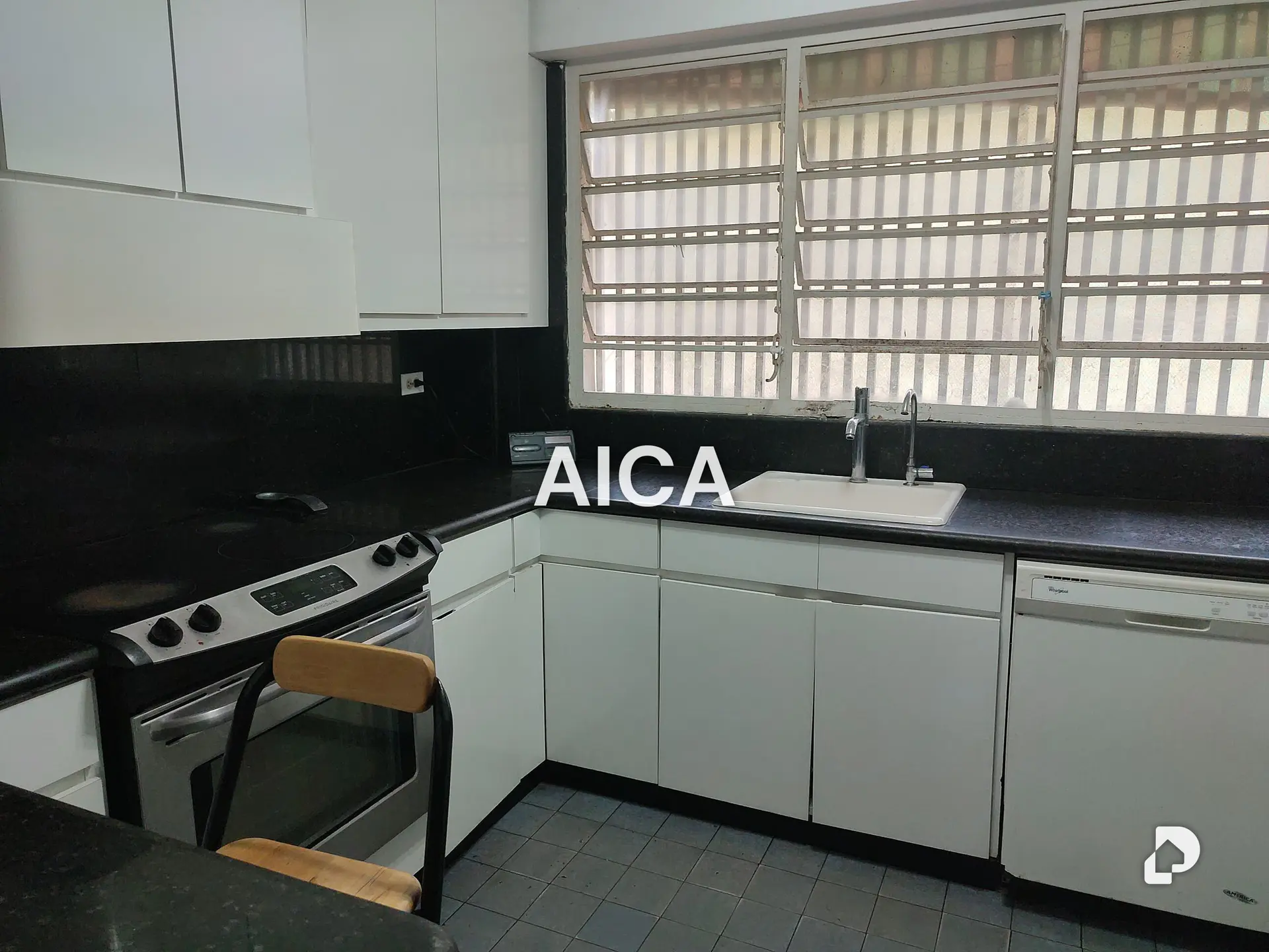House in Colinas de Bello Monte, Caracas – 13