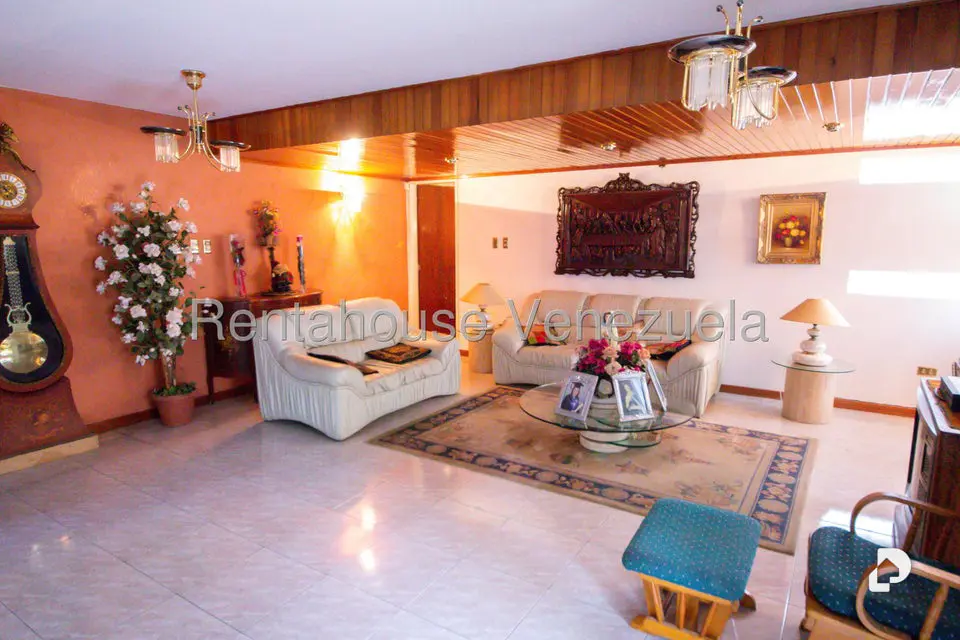 Casa en Lomas de La Lagunita, Caracas