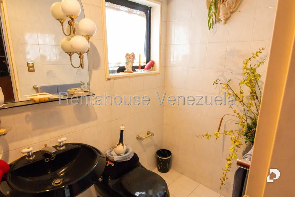 Casa en Lomas de La Lagunita, Caracas