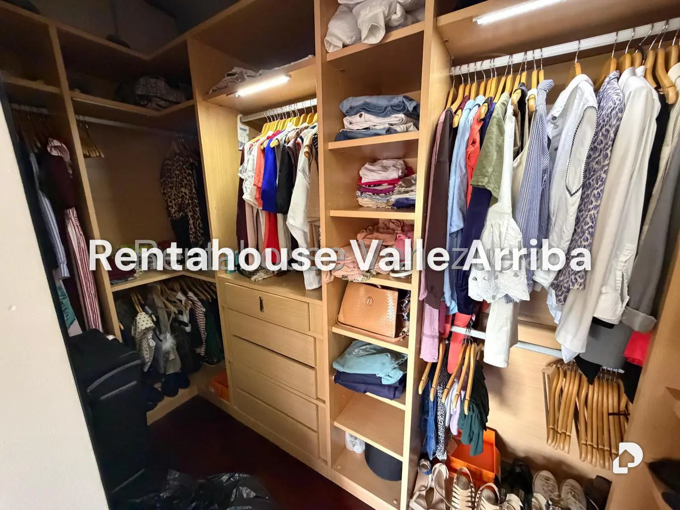 Apartamento en La Alameda, Caracas – 22