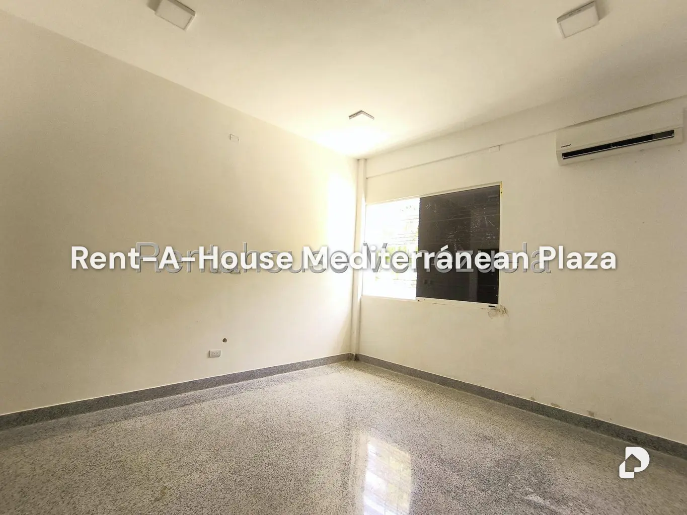Apartment in Guaparo, Valencia – 24