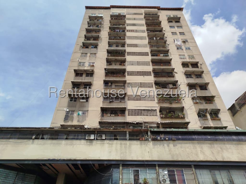 Apartamento en Parroquia Santa Teresa, Caracas - 1
