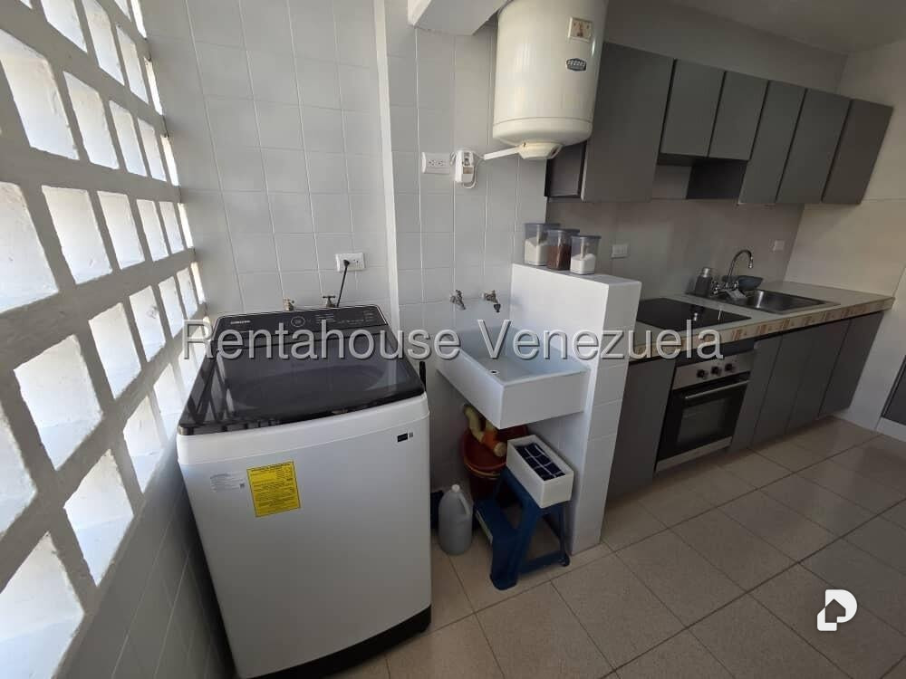 Apartamento en Parroquia Santa Teresa, Caracas – 16