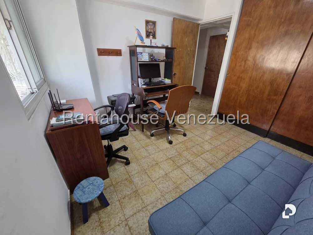 Apartamento en Parroquia Santa Teresa, Caracas – 28