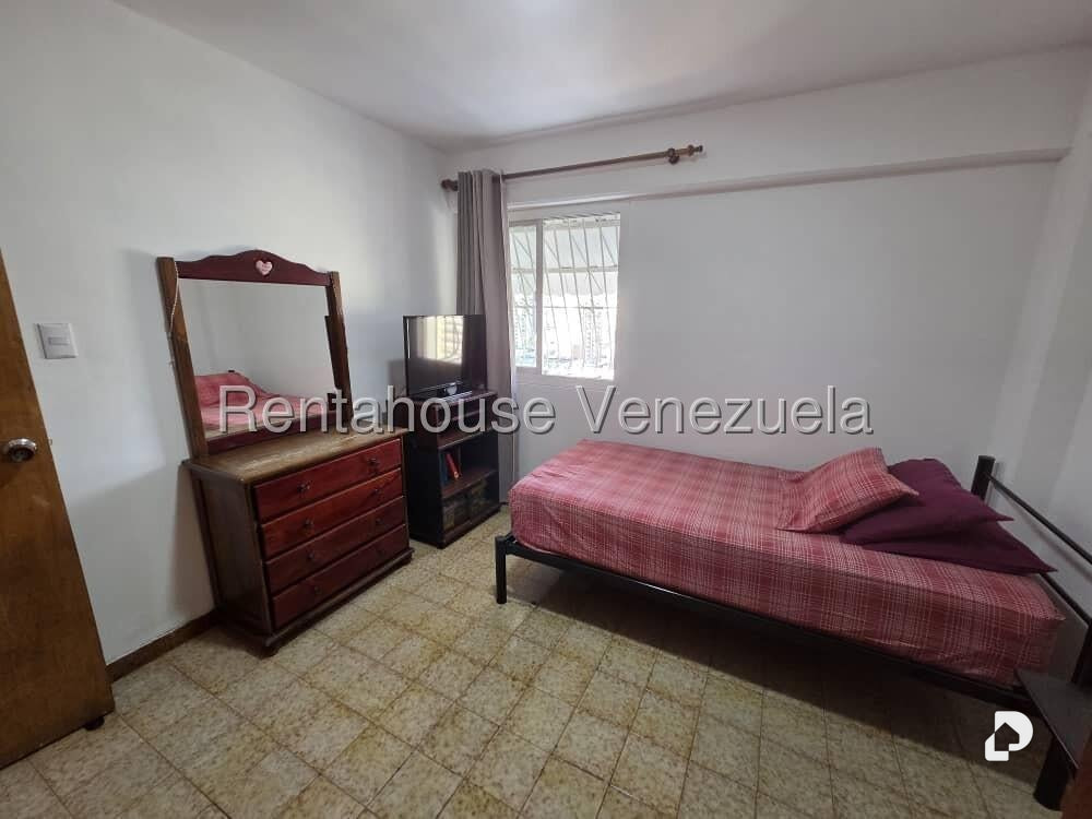 Apartamento en Parroquia Santa Teresa, Caracas – 26