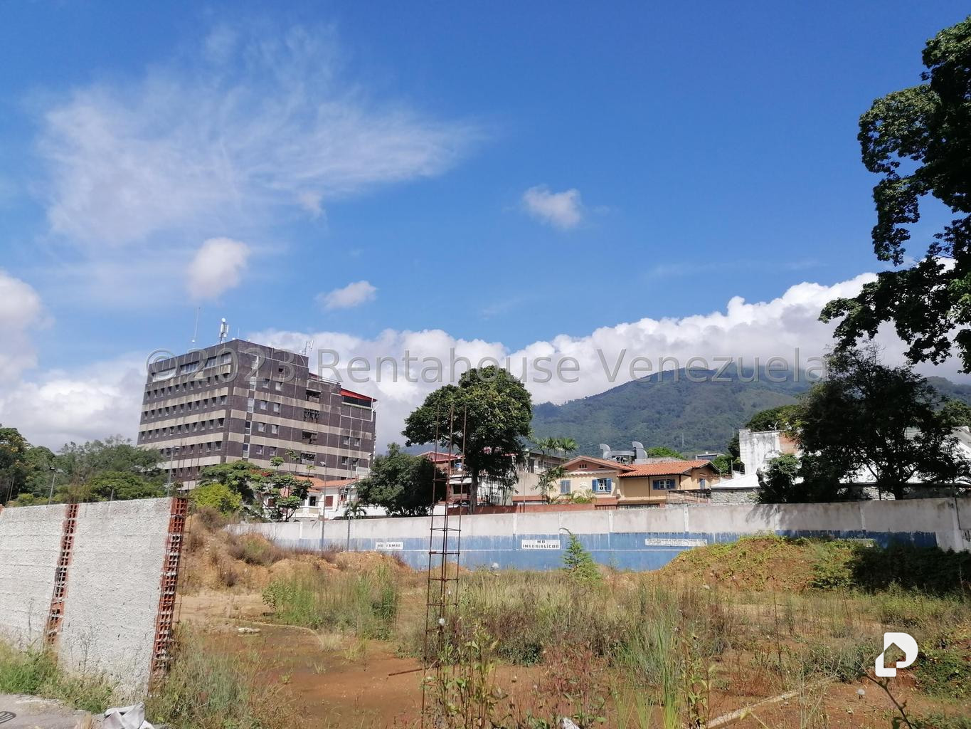 Terreno en El Bosque, Caracas – 6