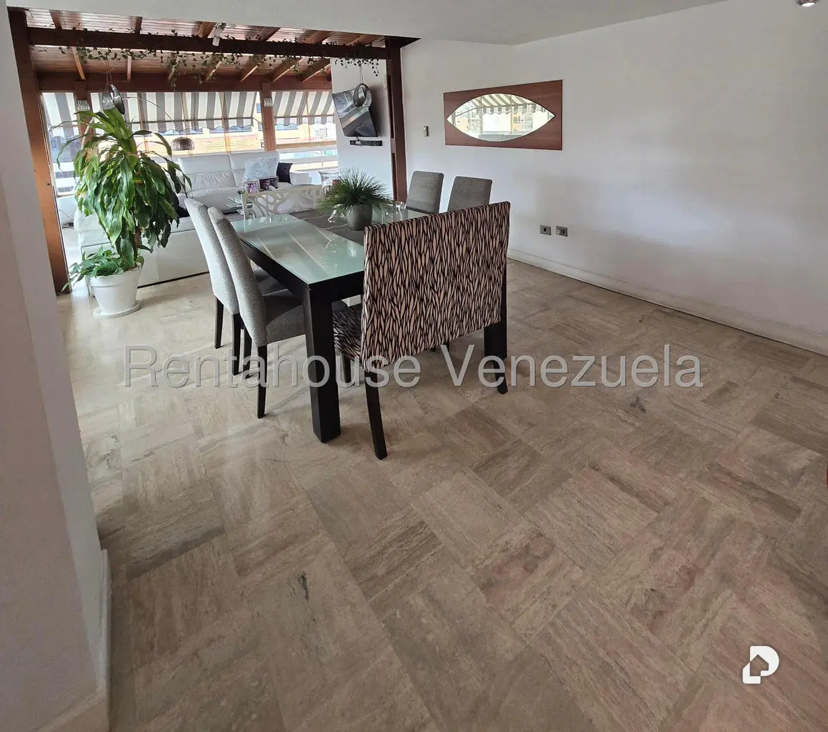 Apartamento en El Rosal, Caracas – 5