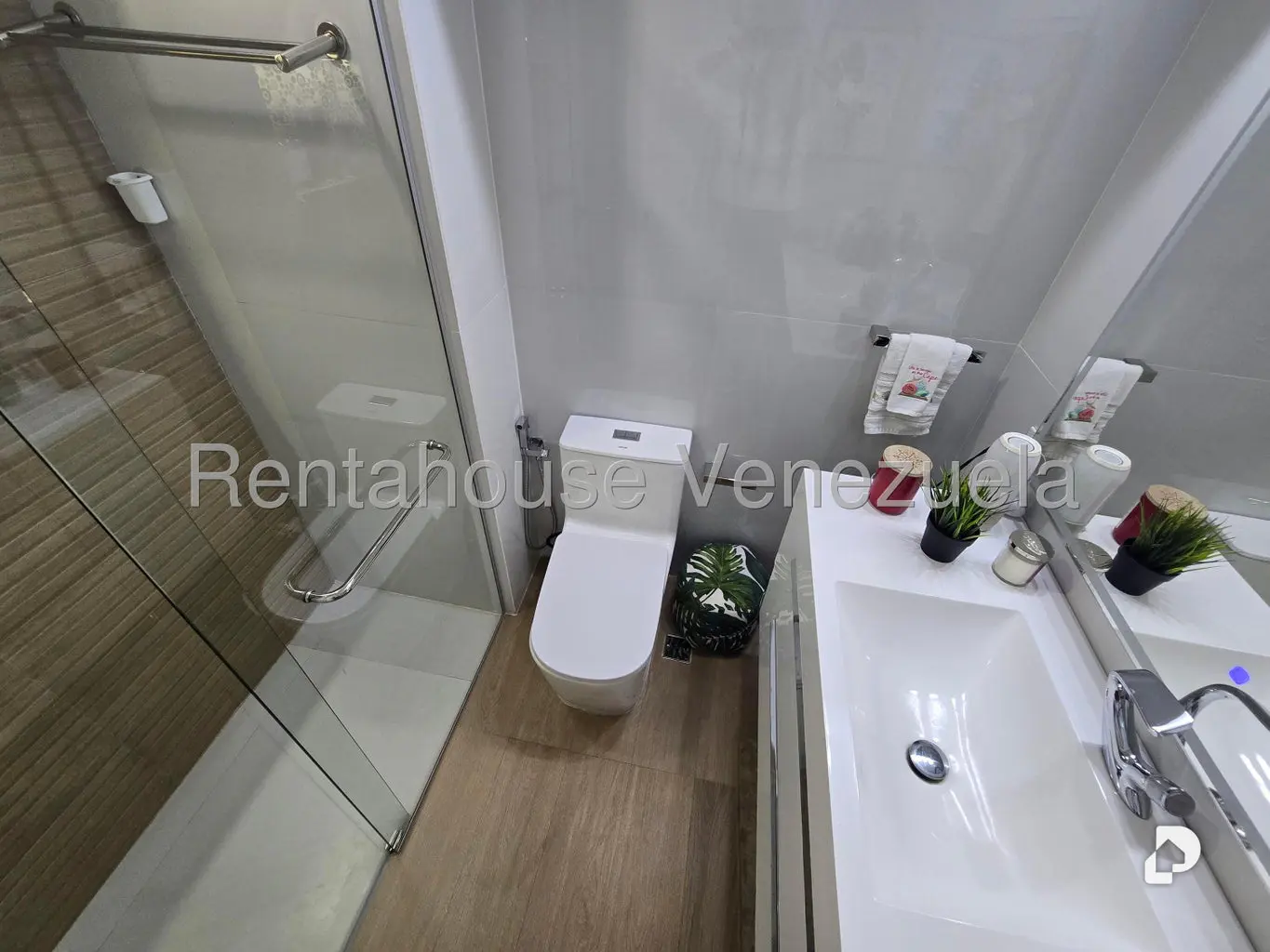 Apartamento en El Rosal, Caracas – 13