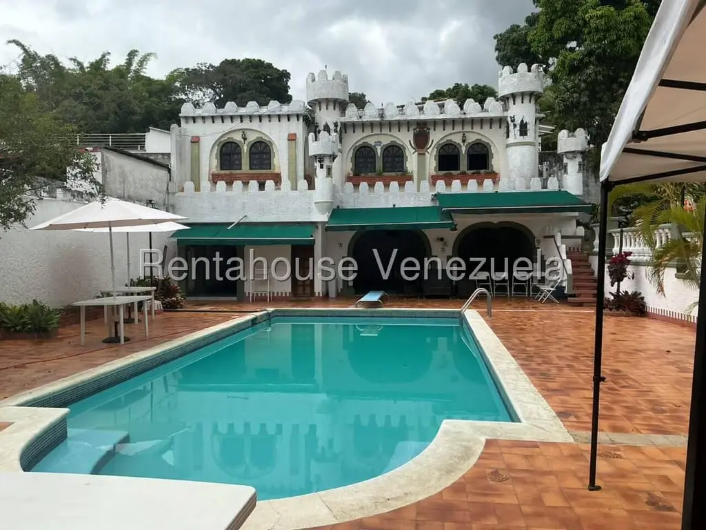 Casa en La Trinidad, Caracas - 1