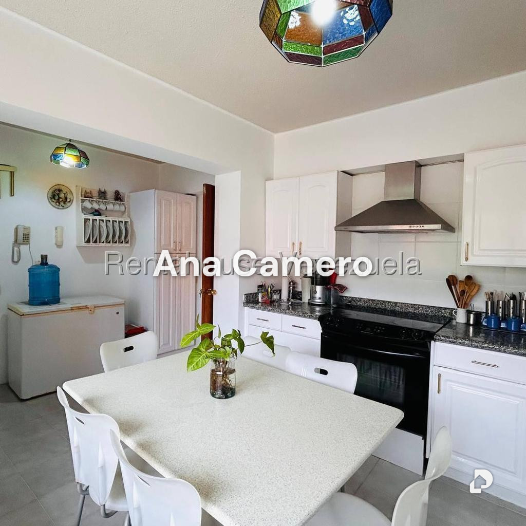 Apartamento en Las Esmeraldas, Caracas – 24