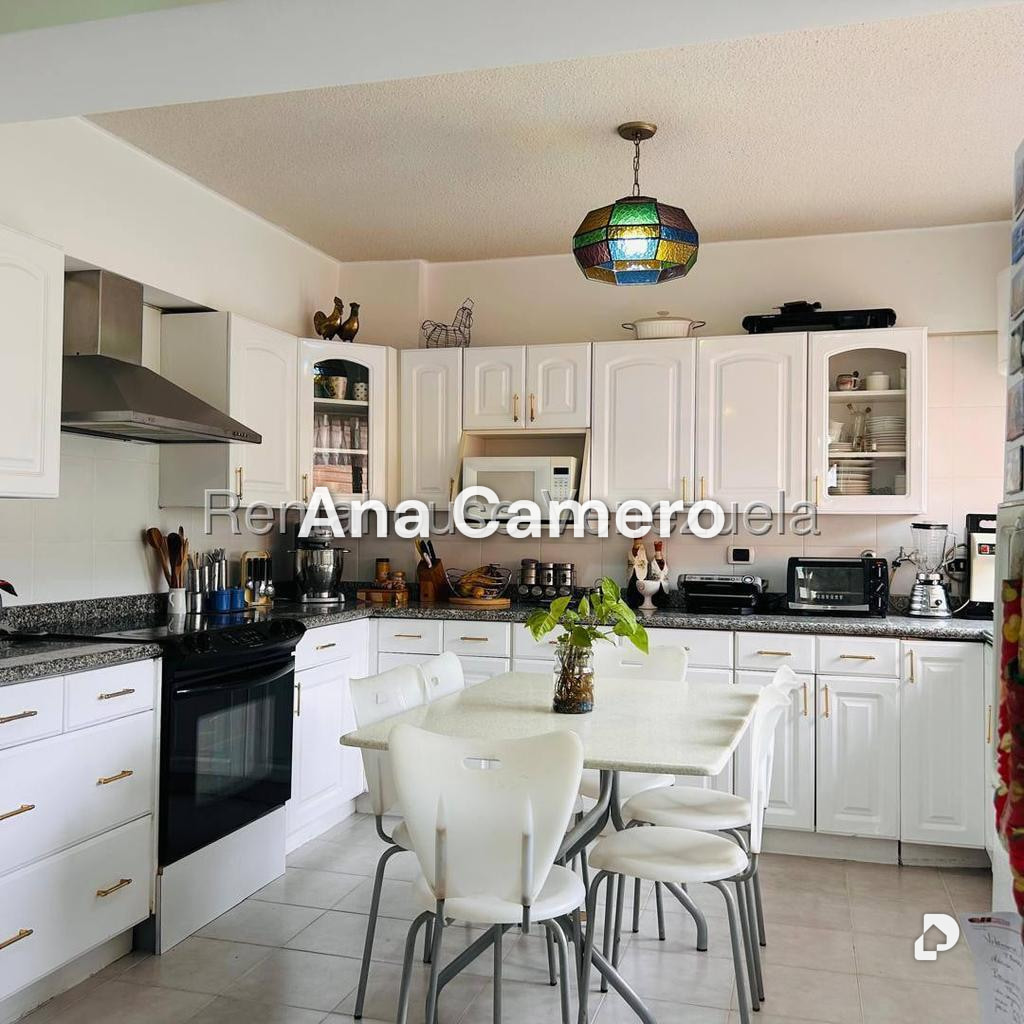 Apartamento en Las Esmeraldas, Caracas – 27