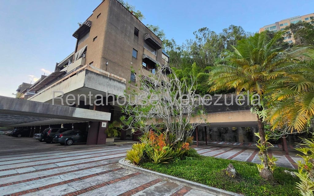 Apartamento en Las Esmeraldas, Caracas - 1