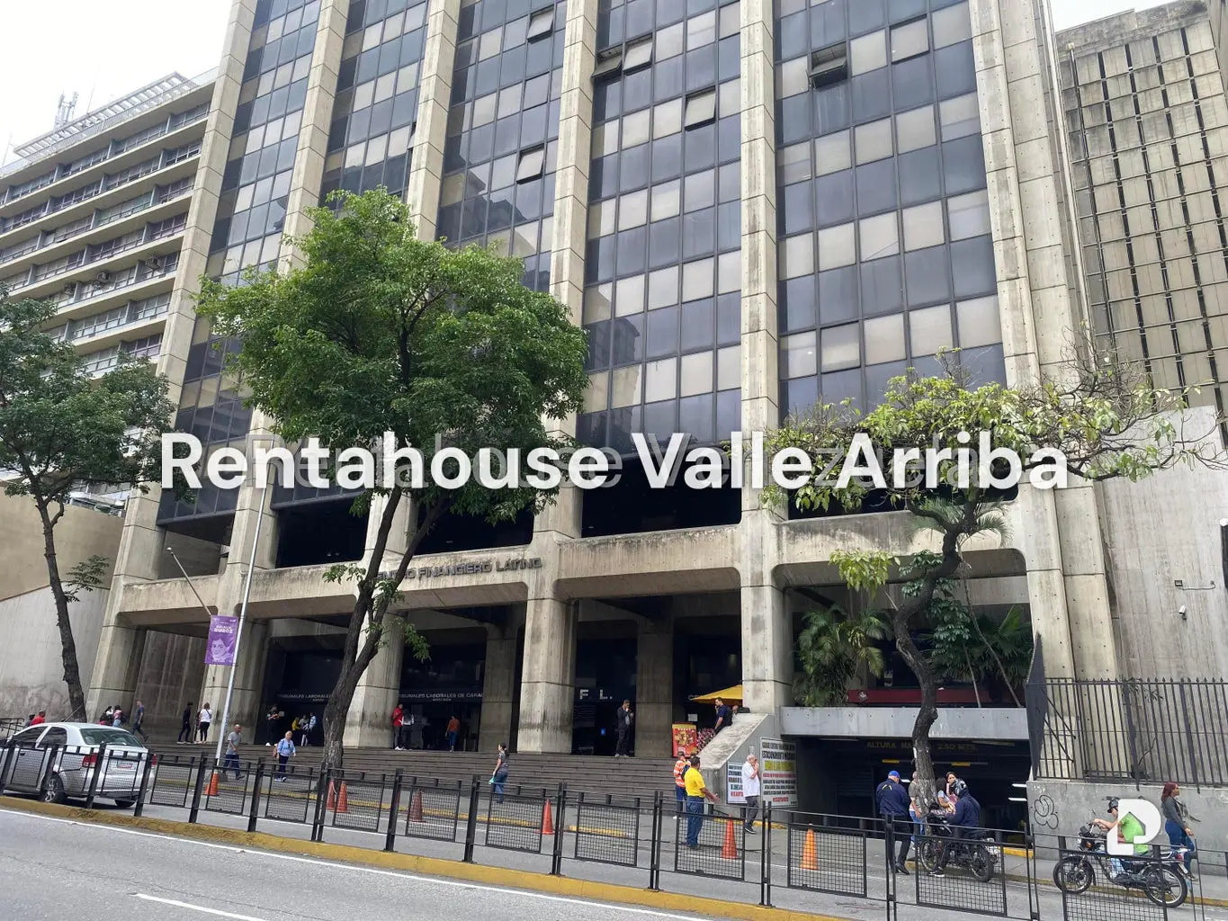 Oficina en Parroquia La Candelaria, Caracas – 1