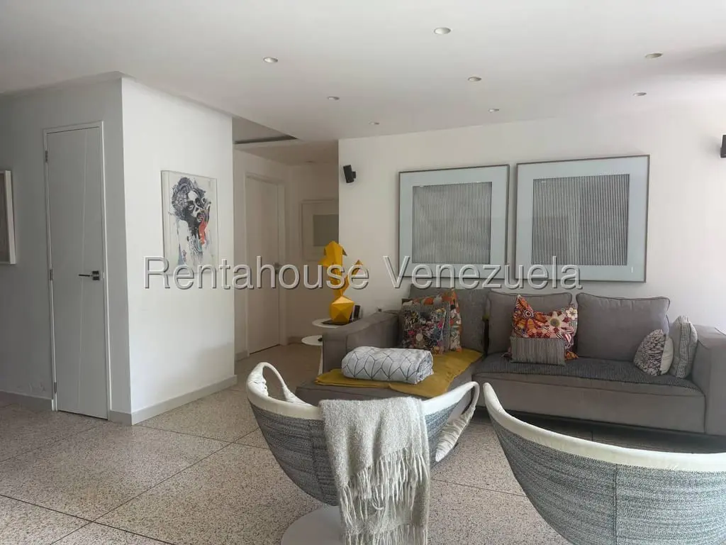Apartment in El Marqués, Caracas - 1