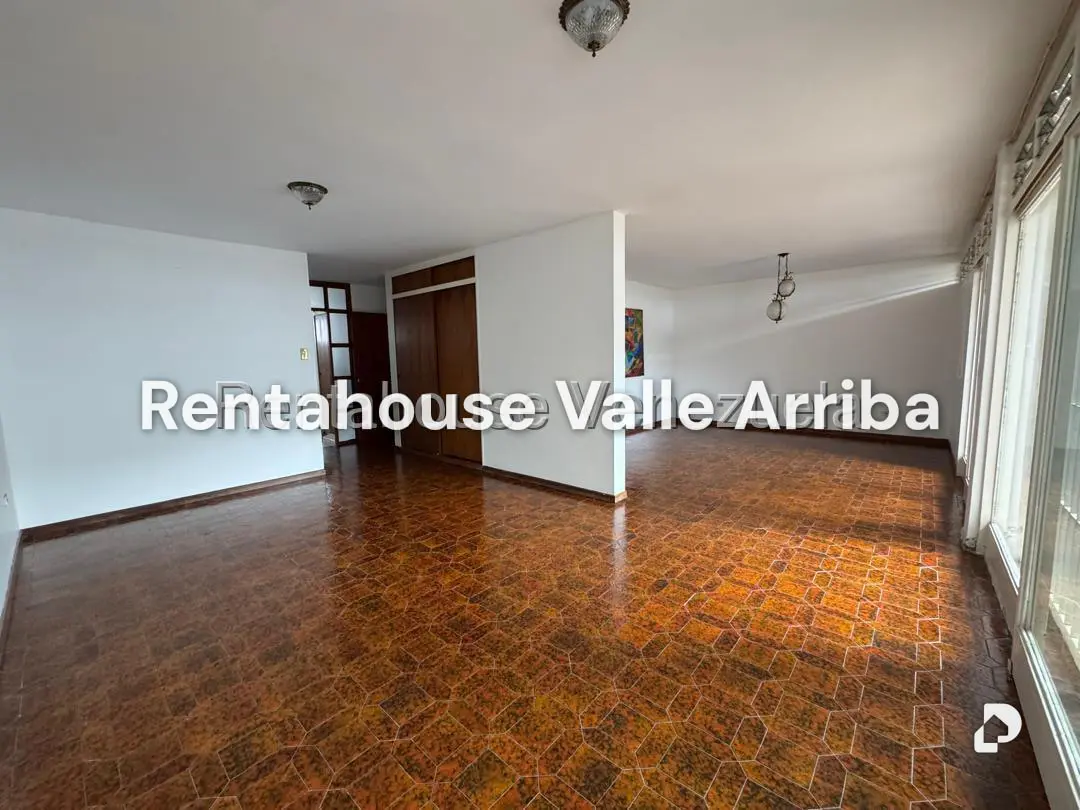 Casa en Alto Prado, Caracas – 9