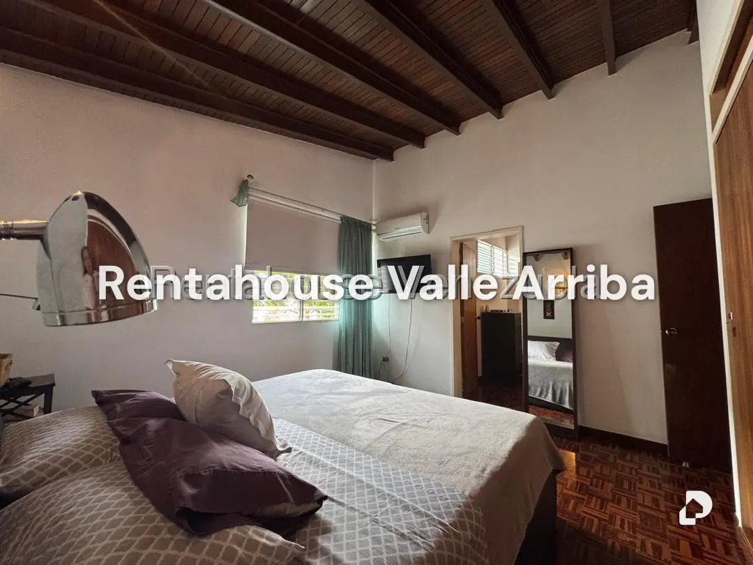 Casa en Alto Prado, Caracas – 23