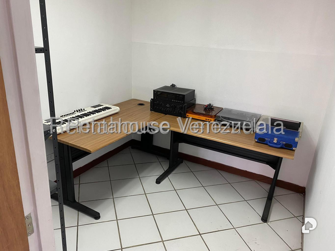 Oficina en Las Delicias de Sabana Grande, Caracas – 7