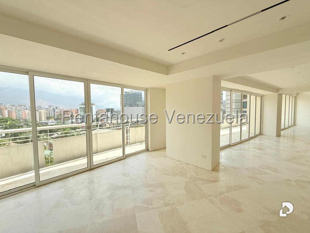 Apartamento en Las Mercedes, Caracas – 3