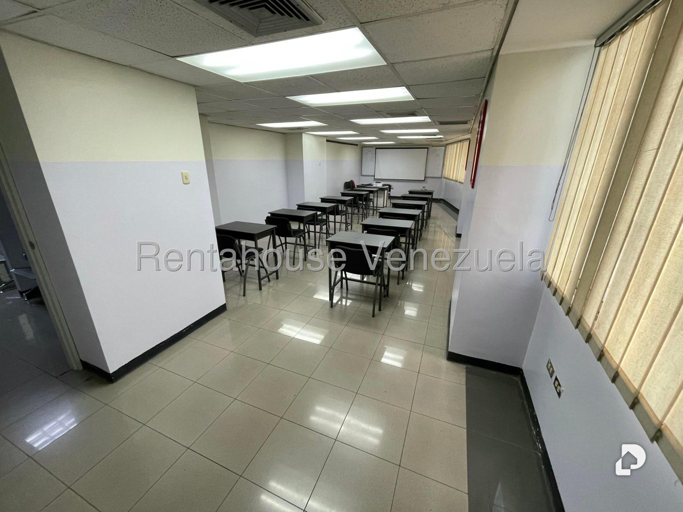 Oficina en Parroquia Catedral, Caracas – 15