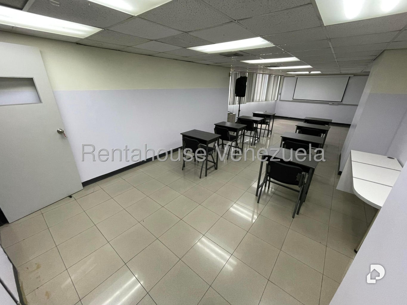 Oficina en Parroquia Catedral, Caracas – 13