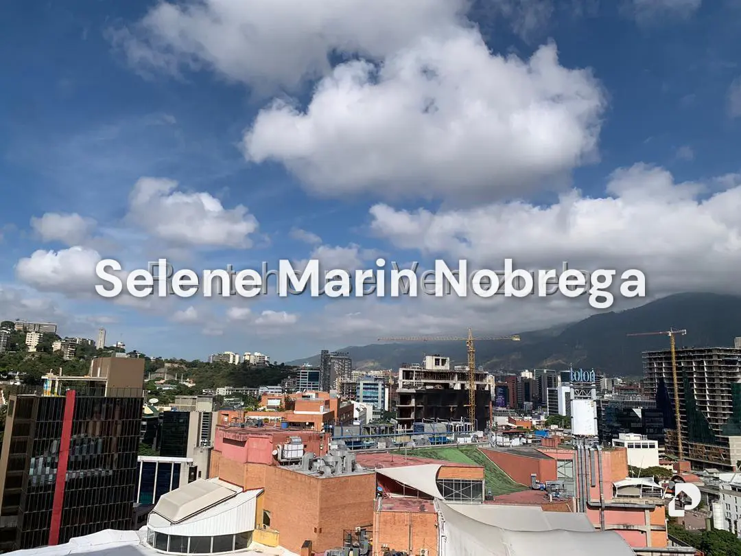 Oficina en Las Mercedes, Caracas – 10