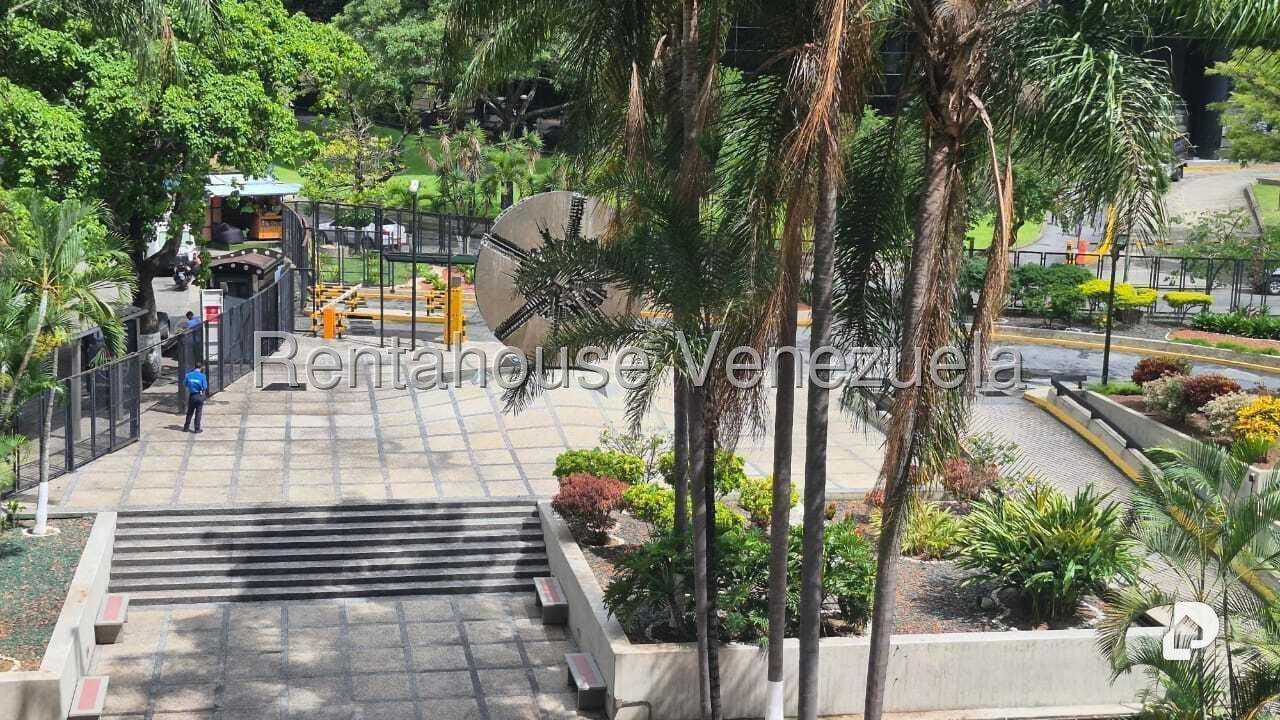 Oficina en Chuao, Caracas – 6