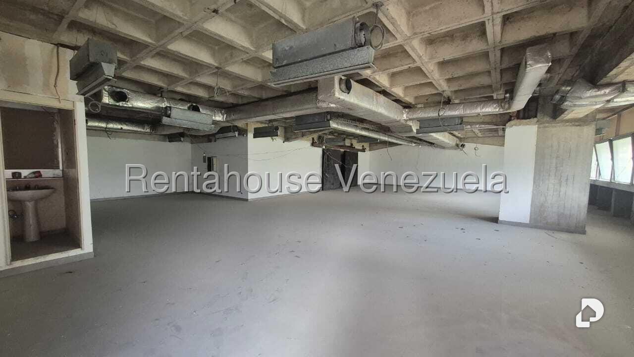 Oficina en Chuao, Caracas – 7