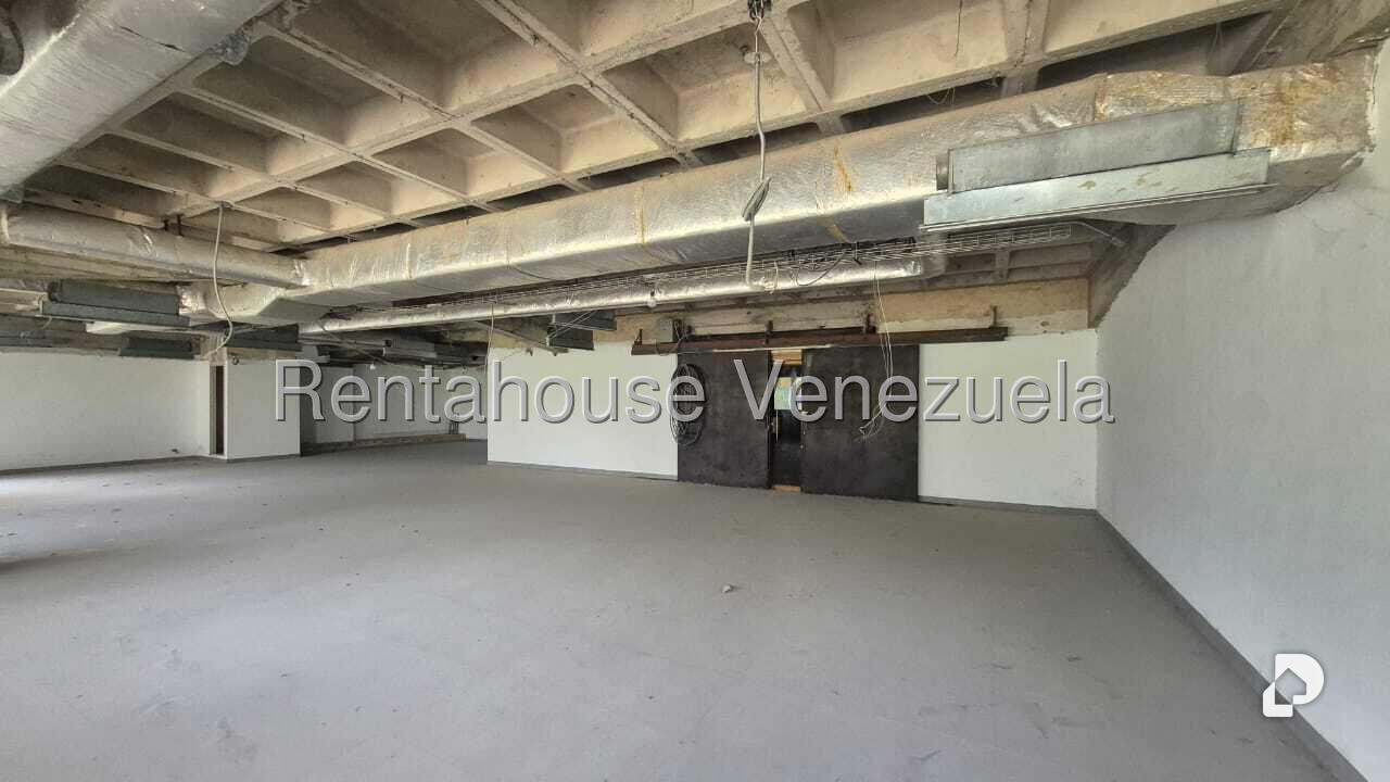 Oficina en Chuao, Caracas – 3
