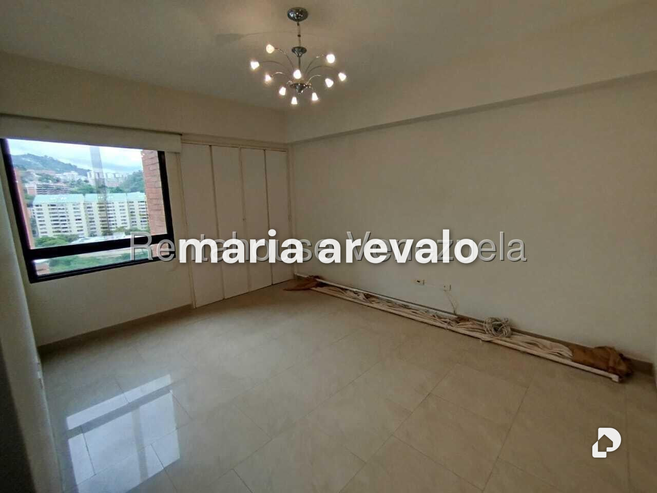 Apartamento en Las Esmeraldas, Caracas – 19
