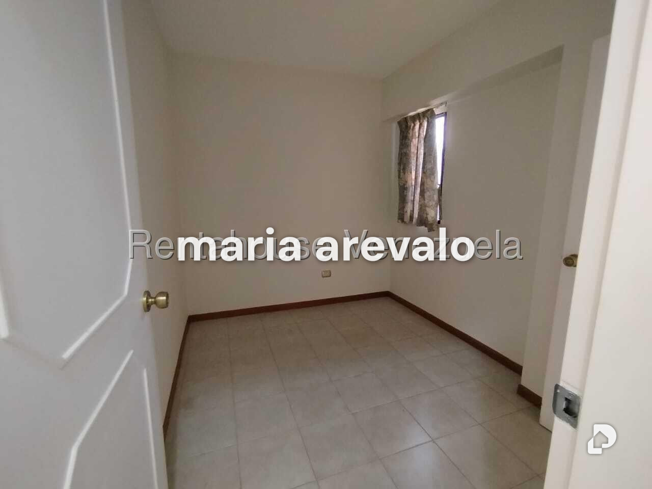 Apartamento en Las Esmeraldas, Caracas – 16