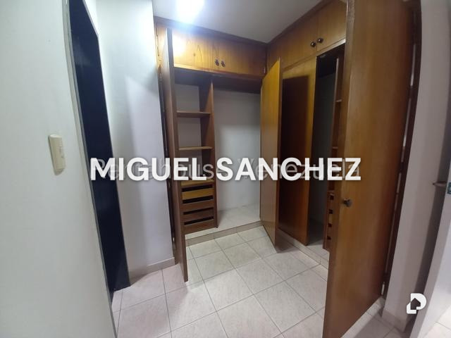 Apartment in Colinas de La California, Caracas – 26