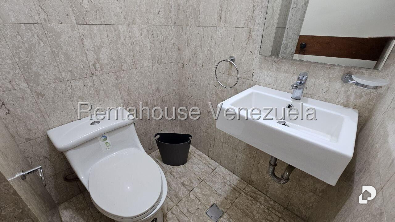 Apartamento en Campo Alegre, Caracas – 11