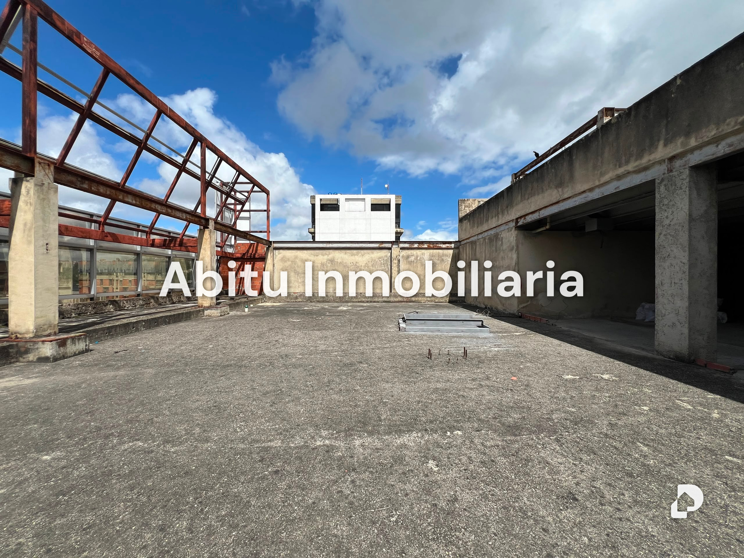 Edificio en Chacao, Caracas – 13