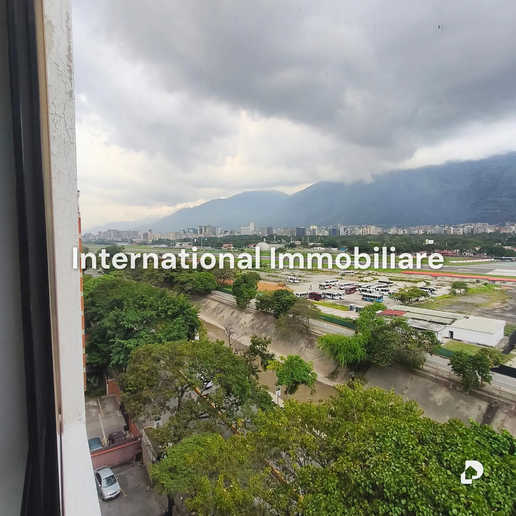 Apartamento en Chuao, Caracas – 24