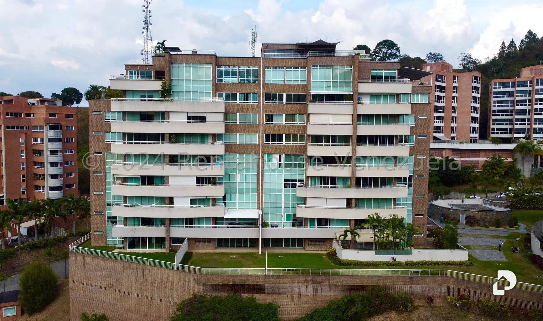 Apartamento en El Solar del Hatillo, Caracas – 1
