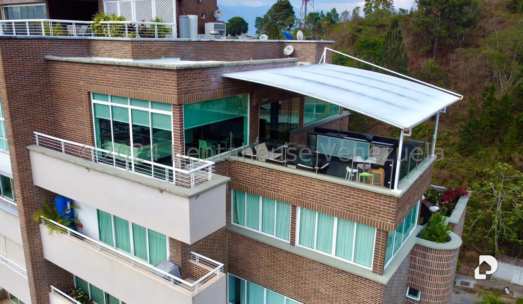 Apartamento en El Solar del Hatillo, Caracas – 2