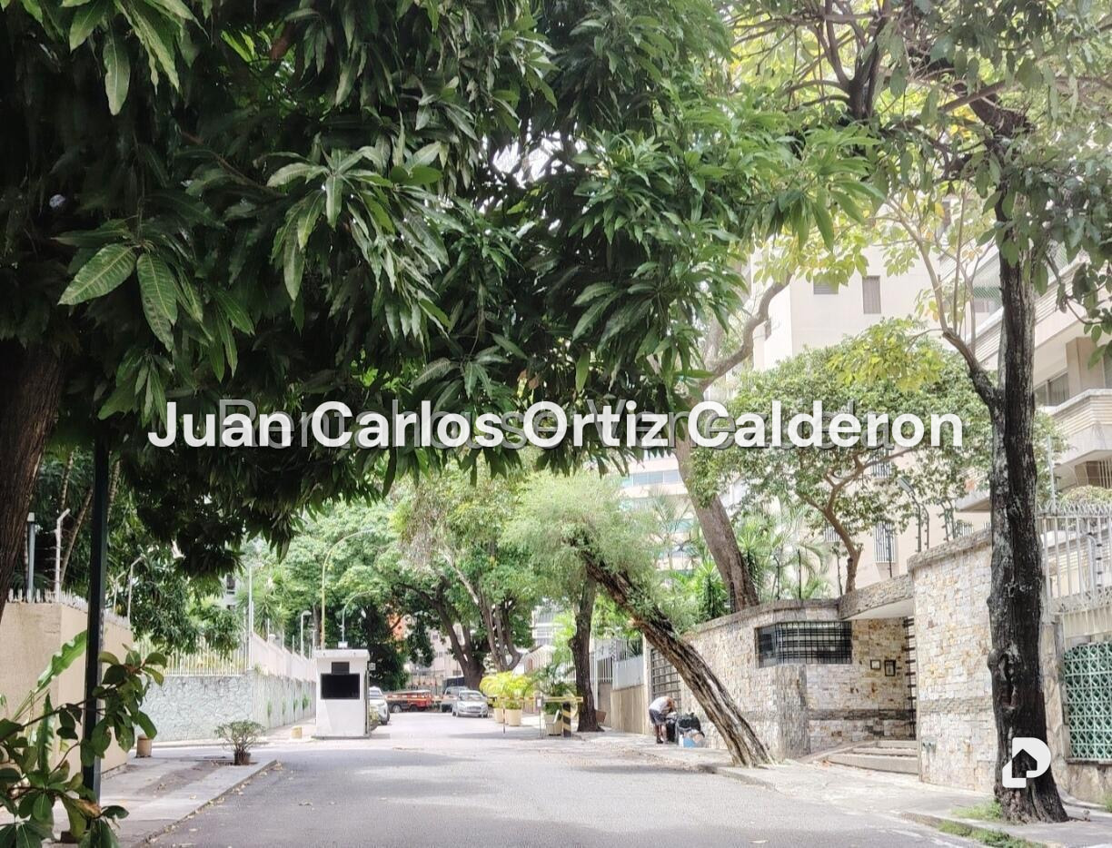 Apartamento en La Florida, Caracas – 2