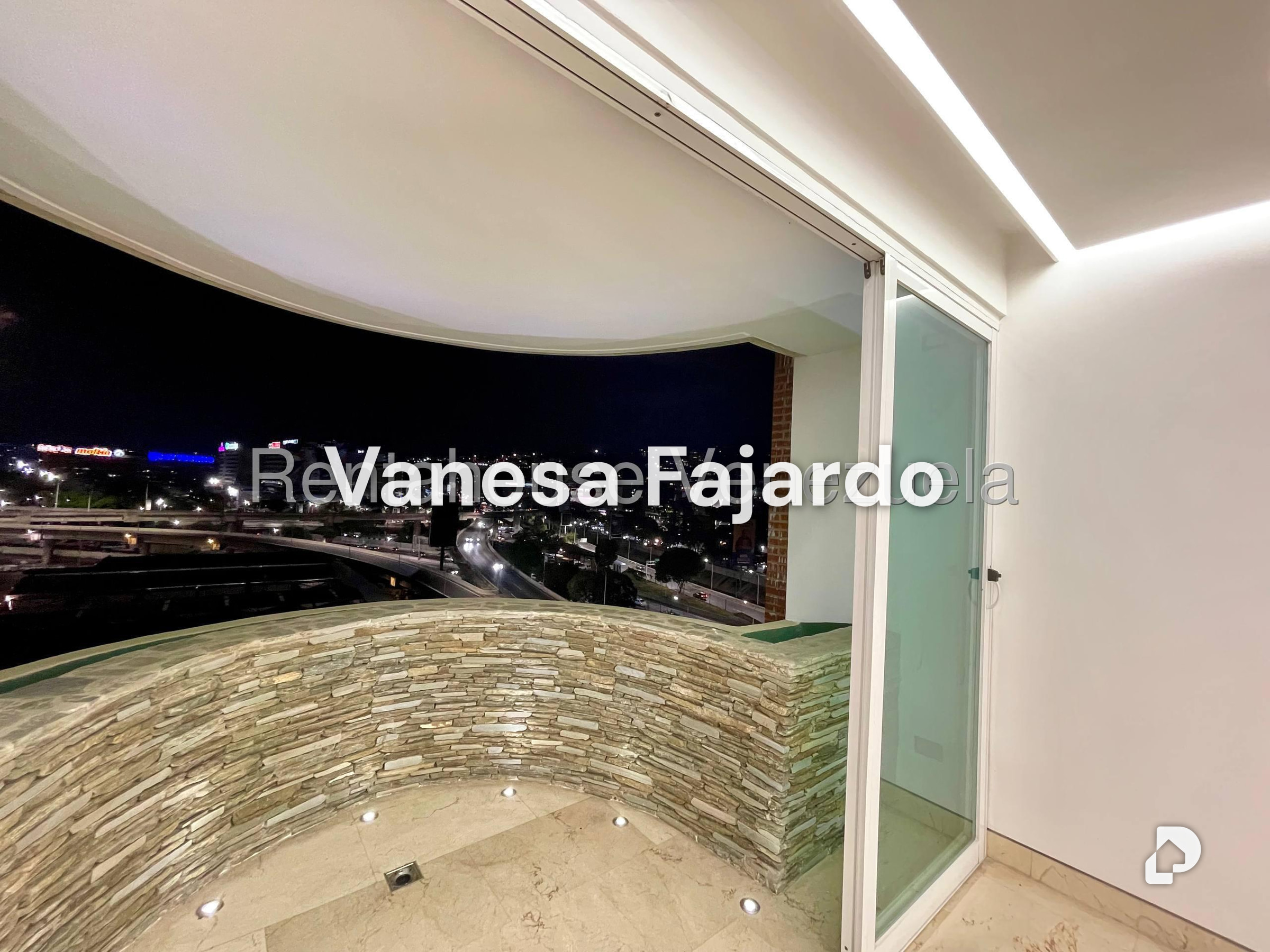 Apartamento en El Rosal, Caracas – 7