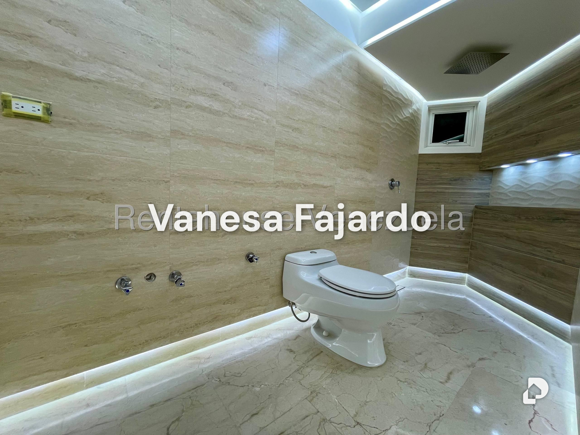 Apartamento en El Rosal, Caracas – 22