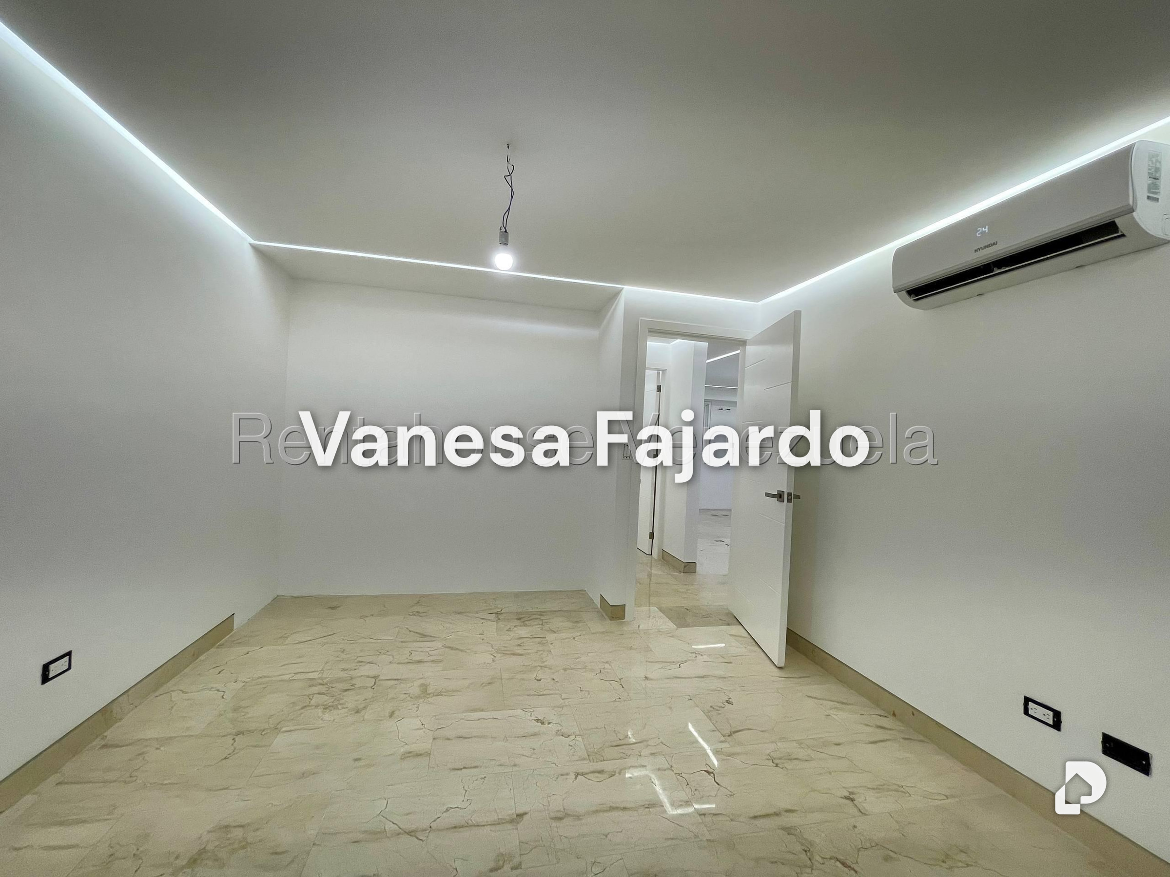 Apartamento en El Rosal, Caracas – 25