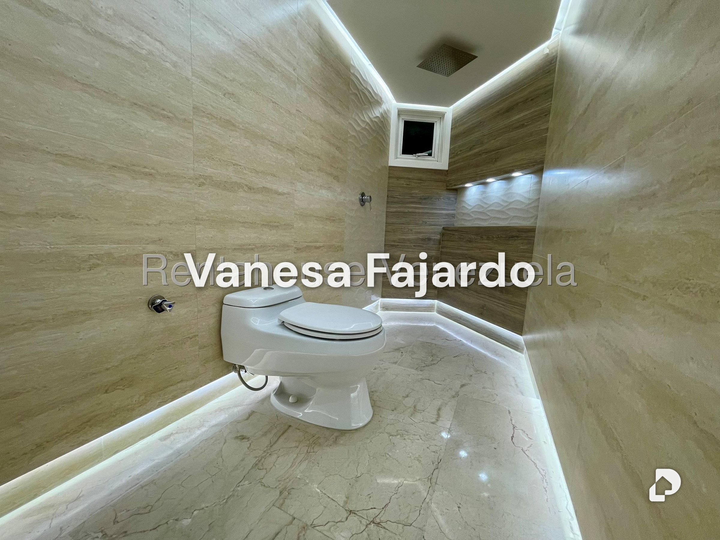 Apartamento en El Rosal, Caracas – 21