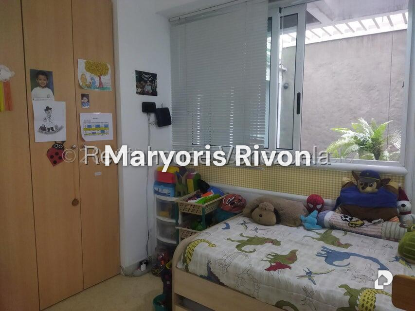 Apartamento en Campo Alegre, Caracas – 24