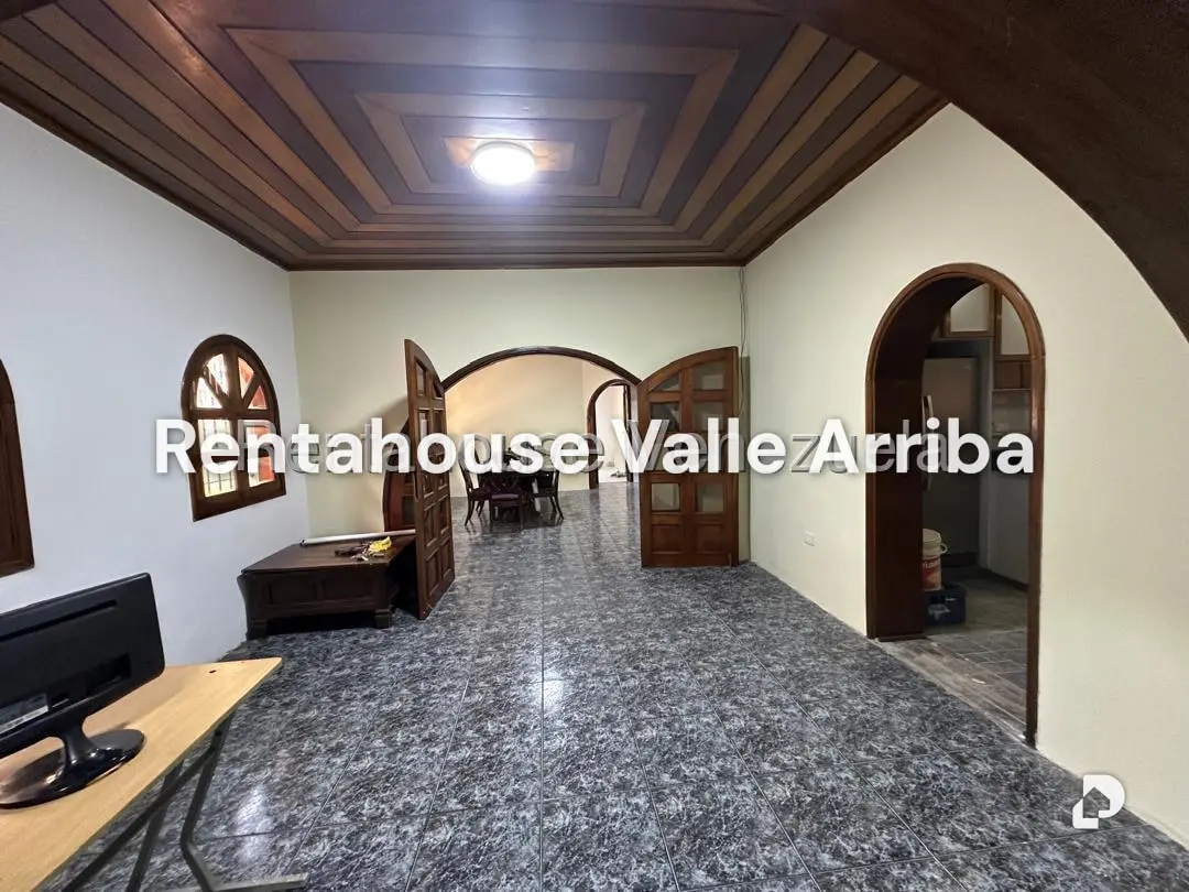 Casa en Alta Florida, Caracas – 12